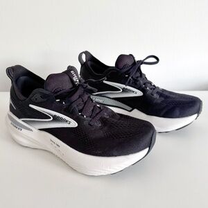 EUC Brooks Glycerin GTS 22 Running Shoes Sneakers Black White Womens 7.5 D/Wide